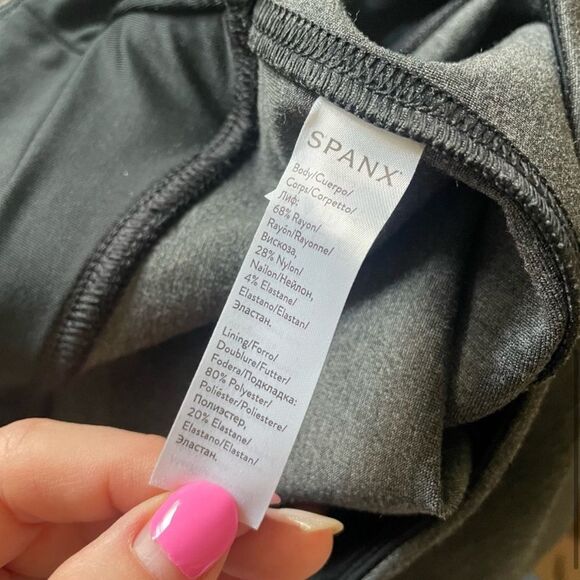 NWOT Spanx Ponte Leggings medium PETITE - Picture 6 of 8